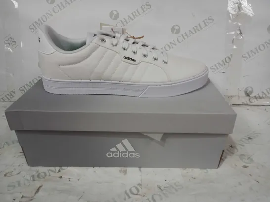 BOXED PAIR OF ADIDAS DAILY 3.0 ECO SHOES IN WHITE UK SIZE 12