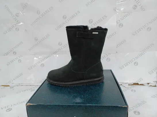 BOXED EMU AUSTRALIA BLACK ELECTRA BOOTS- SIZE 7 