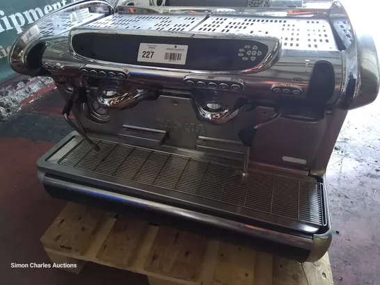 FAEMA EMBLEMA 2 STATION ESPRESSO ITALIANO GIUGIARO COFFEE MACHINE