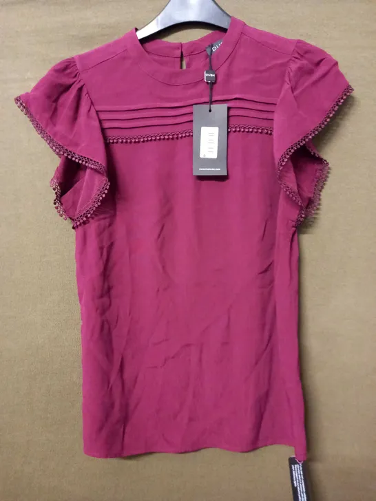 DUSK EMBROIDED TRIM TOP IN WINE - SIZE 6