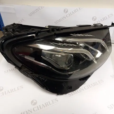 MERCEDES BENZ A213 906 80 06KZ PASSENGER SIDE HEAD LIGHT