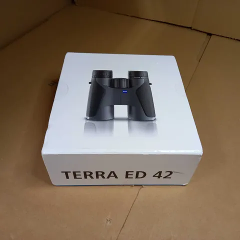 BOXED/SEALED TERRA ED 42 BLACK/GREEN BINOCULARS