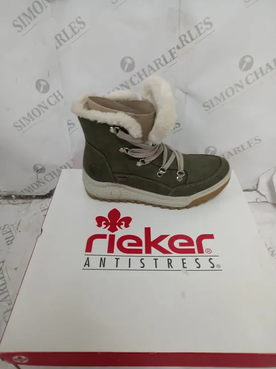 BOXED RIEKER ANTISTRESS WARM HIKING BOOTS, KHAKI - SIZE 4