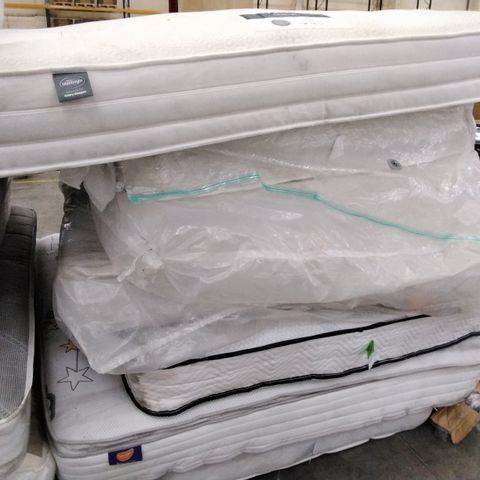PALLET OF APPROXIMATELY 6 ASSORTED UNBAGGED MATTRESSES 
