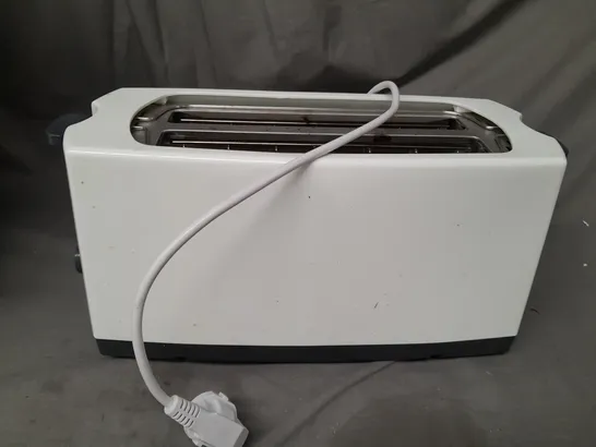 BOXED UNBRANDED LONG SLICE TOASTER IN WHITE