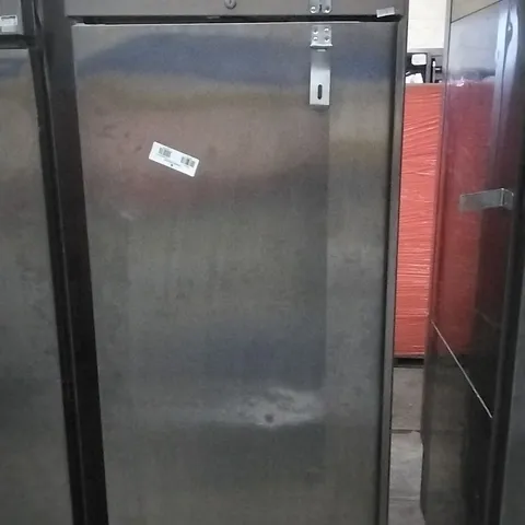 POLARIS SINGLE COMMERCIAL FRIDGE/CHILLER P70 TN AR