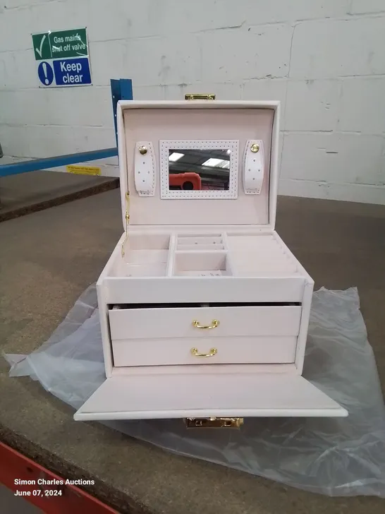 A BOX OF 12 QUALITY WHITE JEWELLERY BOXES WITH MIRROR AND 2 DRAWERS 