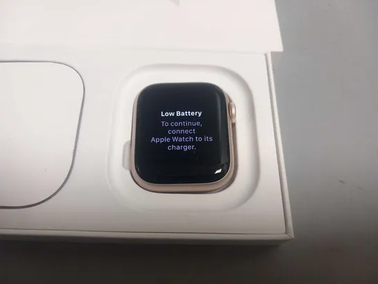 BOXED APPLE SERIES 9 SMART WATCH