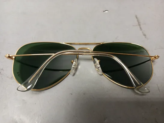 RAY BAN 3025 AVIATOR SUNGLASSES IN GOLD COLOUR 