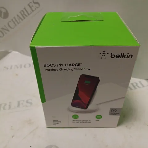 BOXED BELKIN BOOST CHARGE WIRELESS CHARGHE STAND 15W