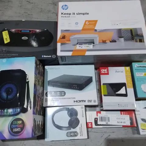 PALLET OF ASSORTED TECH ITEMS TO INCLUDE KARAOKE PARTY SPEAKER,BLUETOOTH BOOMBOX AND HP PRINTER
