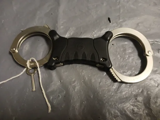 TCH 840 HANDCUFFS 