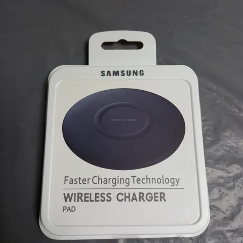 SAMSUNG FASTER CHARGING TECHNOLOGY WIRELESS CHARGER PAD