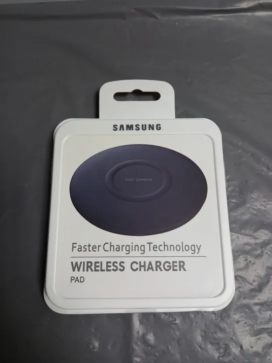 SAMSUNG FASTER CHARGING TECHNOLOGY WIRELESS CHARGER PAD
