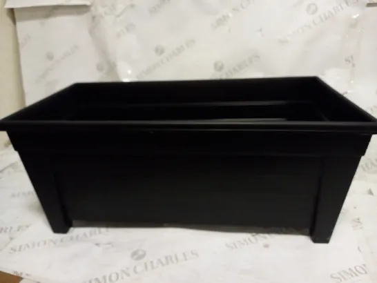 BLACK OUTDOOR PLANT TUB 