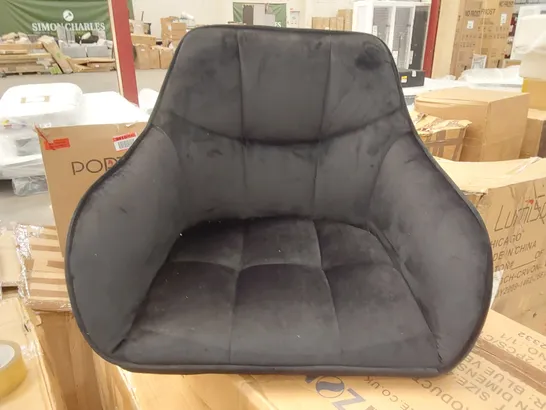 BOXED MEDIAPOLIS VELVET UPHOLSTERED CHAIR - BLACK (1 BOX)