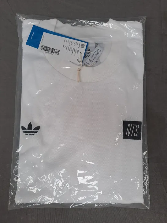 ADIDAS NTS LOGO T-SHIRT IN WHITE SIZE MEDIUM