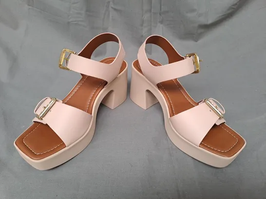 BOXED PAIR OF DUNE LONDON 625 JENNIES PLATFORM BLOCK HEEL OPEN TOE SANDALS IN BLUSH SIZE 5