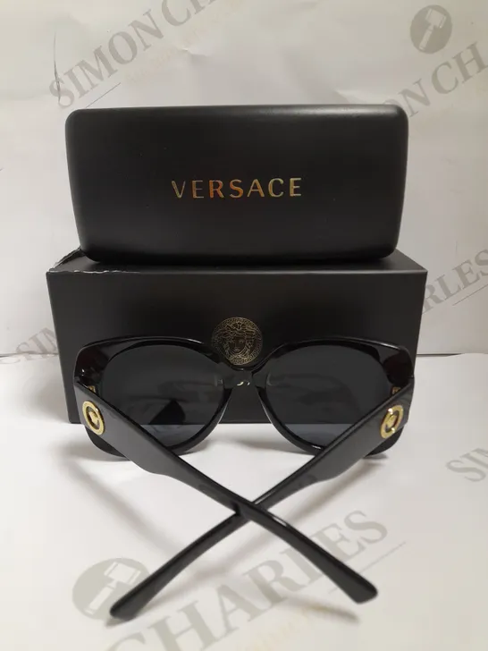 VERSACE OVERSIZED BLACK SUNGLASSES RRP £214