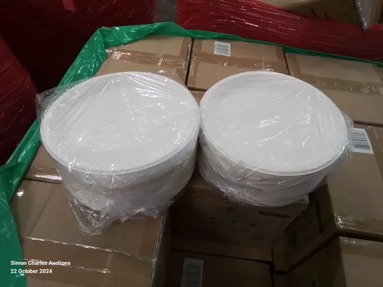 MIXED PALLET CONTAINING LARGE AMOUNT OF MOULD PULP DISPOSABLE 25.4CM ROUND PLATES 