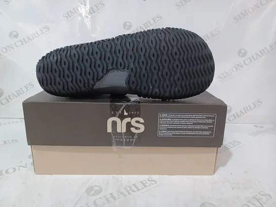 BOXED PAIR OF NRS PADDLE SHOES IN BLACK UK SIZE 9