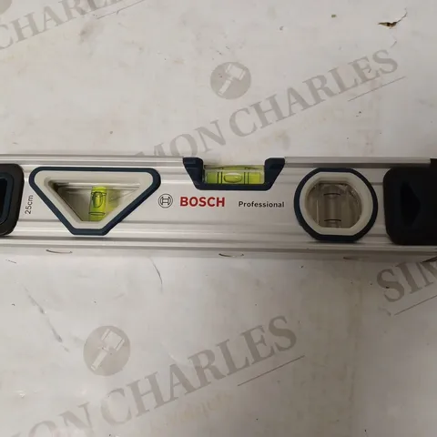 BOSCH PROFESSIONAL 25 CM SPIRIT LEVEL WITH MAGNET SYSTEM