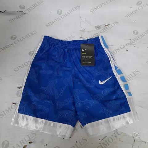 KIDS NIKE CASUAL SHORTS SIZE 6-7 YEARS