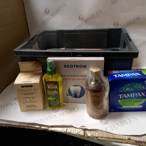 BOX OF APPROX. 20 ASSORTED HEALTH AND BEAUTY ITEMS TO INCLUDE: SHRINE, REDTRON & PALMERS