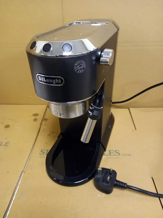 DE'LONGHI DEDICA COFFEE MACHINE