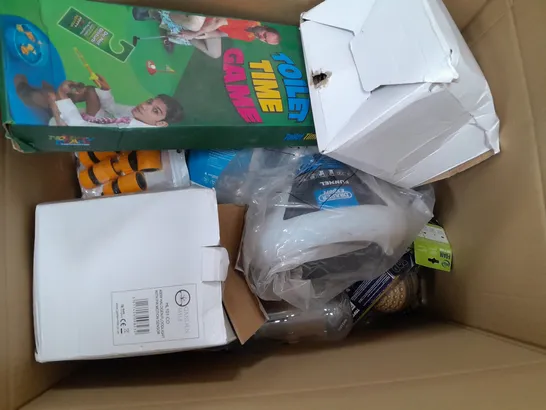 BOX OF ASSORTED ITEMS TO INCLUDE HAIR CURLERS - POPCORN MAKER - RADIO CONTROL CAR / COLLECTION ONLY 