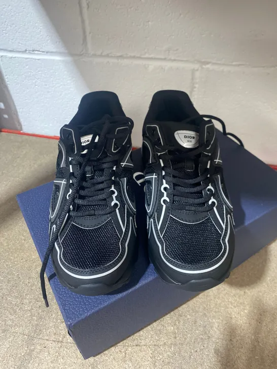 BOXED PAIR OF DIOR B30 MICROFIBRE MESH BLACK TRAINERS SIZE 38