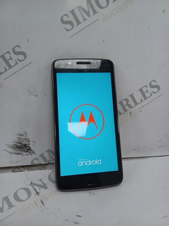 MOTOROLA MOTO G5 IN GREY