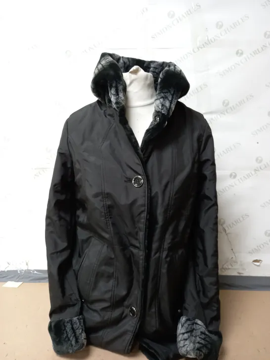 CENTIGRADE COAT IN BLACK SIZE SMALL 