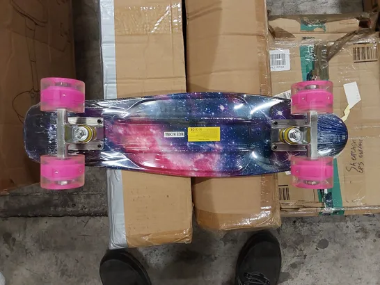 BRAND NEW BOXED CAROMA JY-W2201 SKATEBOARD (1 BOX)