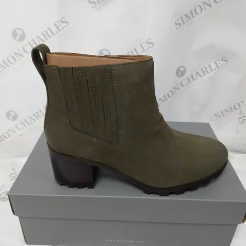 BOXED PAIR OF VIONIC WILMA ANKLE BOOTS OLIVE SIZE 9