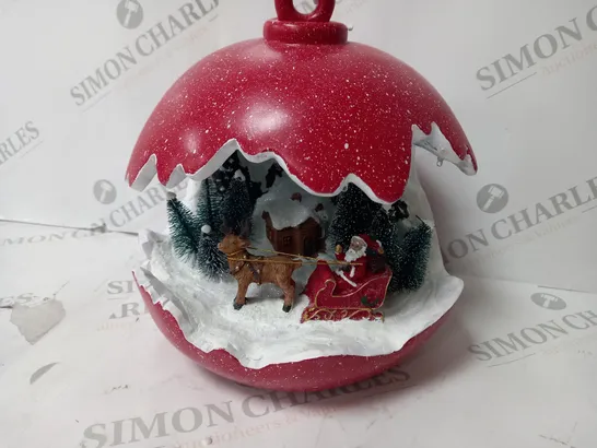 CHRISTMAS SCENE ORNAMENT - SANTA 