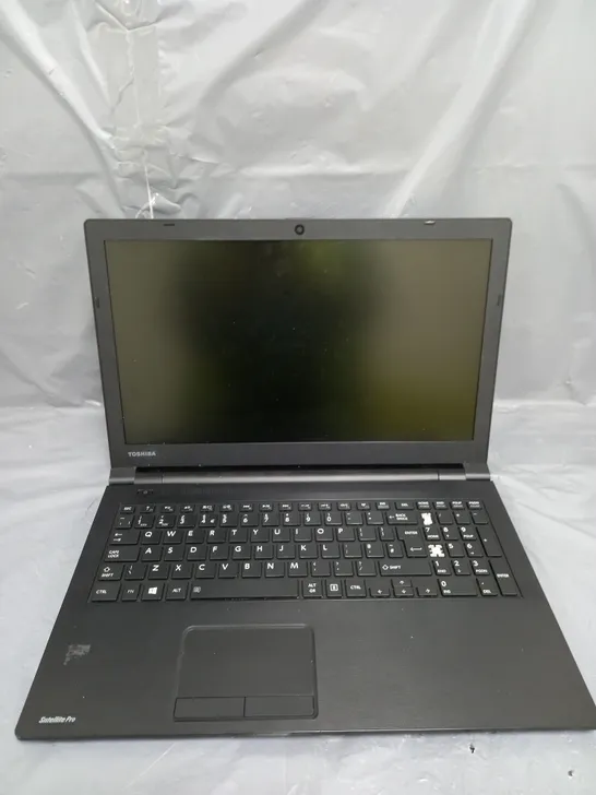 TOSHIBA SATELLITE PRO R50-B 15 INCH I3-4005U 1.70GHZ