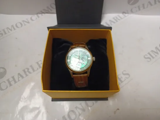 PORTAS LEATHER STRAP, GREEN FACE BOXED WATCH 