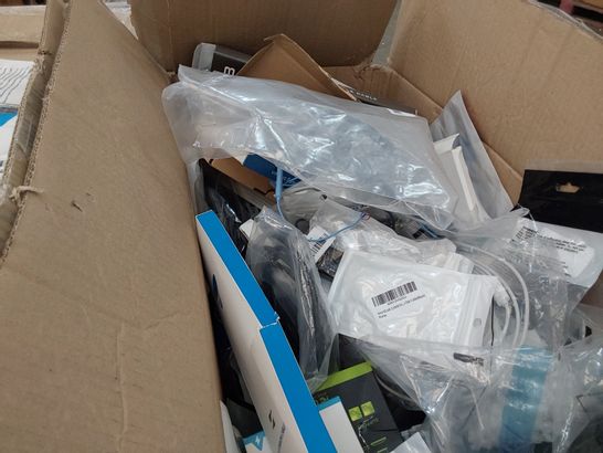 PALLET OF ASSORTED CABLES & ACCESSORIES INCLUDING, USB CABLES, PHONE CHARGERS, HDMI, 