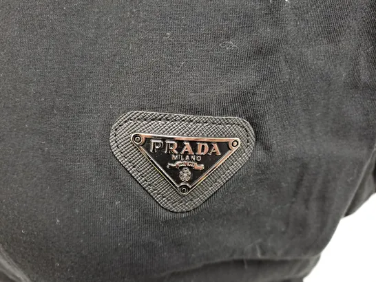 PRADA BLACK CREW NECK T-SHIRT - L