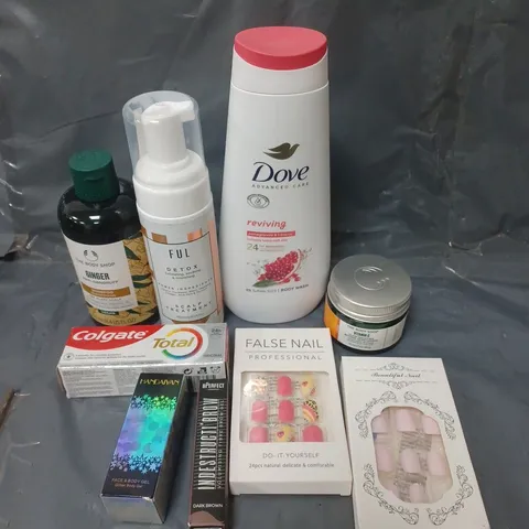 APPROXIMATELY 20 ASSORTED COSMETIC PRODUCTS TO INCLUDE DOVE BODY WASH, COLGATE TOOTHPASTE, AND BODY SHOP MOISTURISER ETC. 