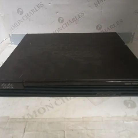 CISCO 1921 IP BASE INTEGRATED SERVICES ROUTER