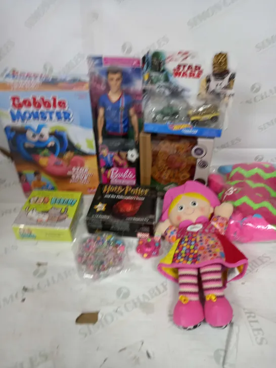 LARGE BOX OF ASSORTED TOYS AND GAMES TO INCLUDE TEDDIES, BARBIE AND STAR WARS