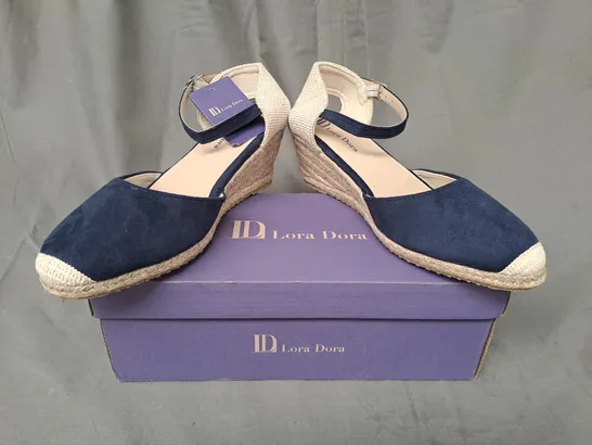 BOXED PAIR OF LORA DORA RHIANNA WEDGE SHOES IN NAVY UK SIZE 5