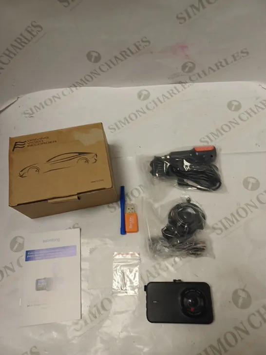 BOXED SSONTONG DRIVING DIGITAL VIDEO RECORDER WITH POWER SUPPLY, MOUNT, USB STICK AND ACCESSORIES