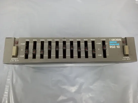 BOSS MICRO RACK SERIES GRAPHIC EQUALIZER RGE-10 