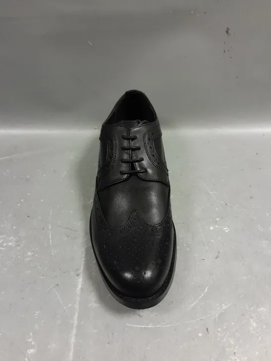 PAIR OF DUNE LONDON MENS PATTERNED SHOES IN BLACK - 7