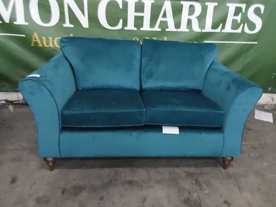 DESIGNER 2 PIECE SOFA WITH WOODEN FEET IN TEAL 