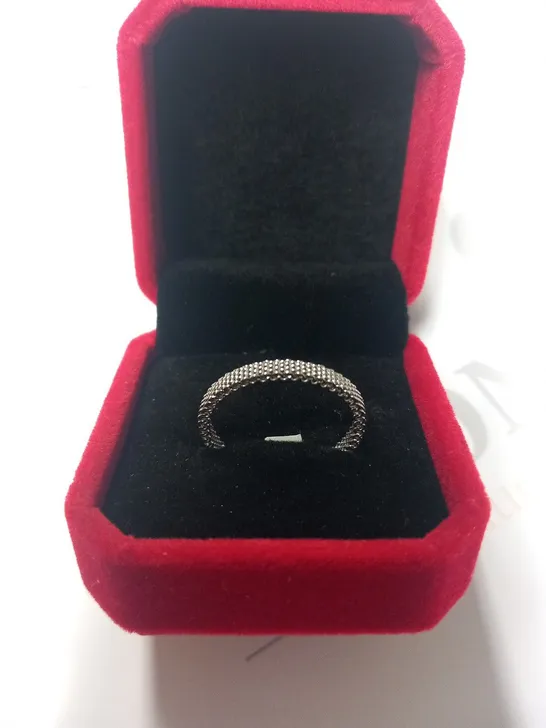 BERING STAINLESS STEEL MESH INNER RING SIZE 8