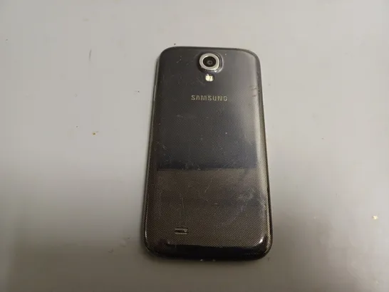 SAMSUNG GT-I9505 SMARTPHONE